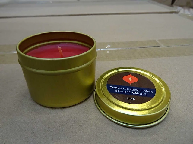 Partylite - ct2158b - cranberry patchouli bark candle tins (1920x) - afbeelding 1 van  4