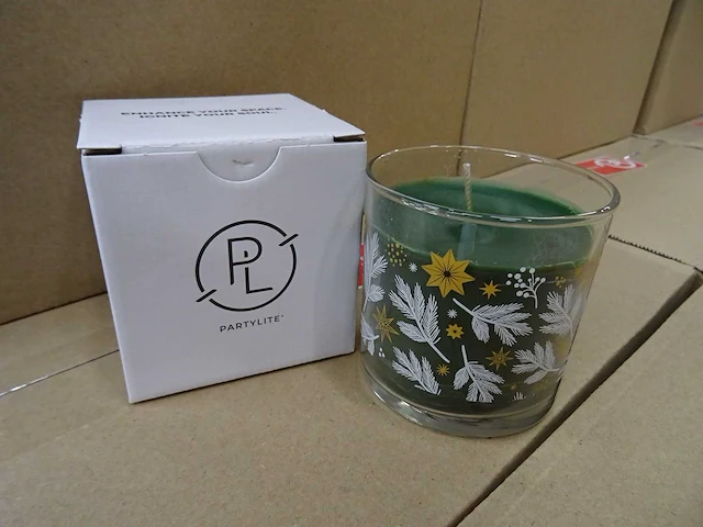 Partylite - g10y2162 - white suede & pine mini jar candle (288x) - afbeelding 1 van  3