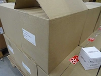 Partylite - g10y2162 - white suede & pine mini jar candle (288x) - afbeelding 3 van  3