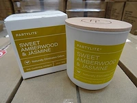 Partylite - g1222173 - sweet amberwood & jasmine jar candle - fresh coll (240x)