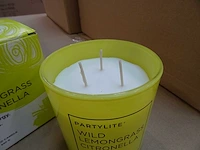 Partylite - g141811 - wild lemongrass citronella speciality jar candle (480x) - afbeelding 2 van  4