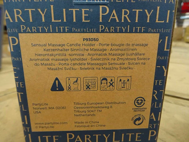 Partylite - p93050 - massage candle holder (672x) - afbeelding 2 van  3