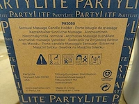 Partylite - p93050 - massage candle holder (768x) - afbeelding 2 van  3