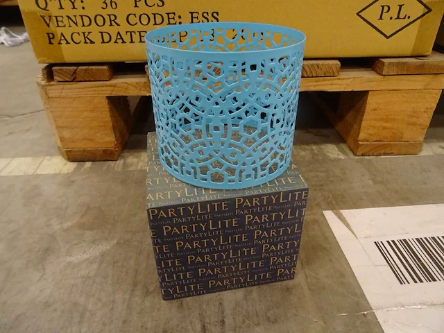 Partylite - p93278 - mandala jar sleeve (1080x) - afbeelding 1 van  4