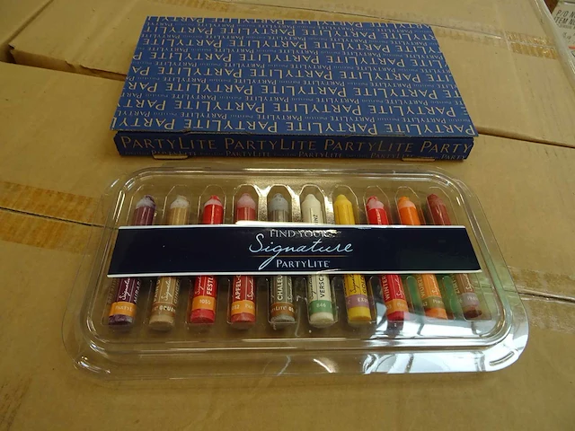 Partylite - p93620 - crayon blending kit (720x) - afbeelding 1 van  3