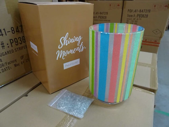 Partylite - p93628 - sugared stripes hurricane (64x) - afbeelding 1 van  6