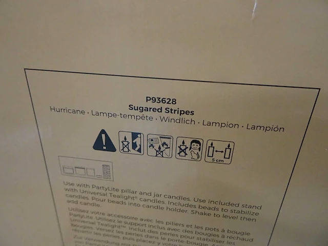 Partylite - p93628 - sugared stripes hurricane (64x) - afbeelding 4 van  6