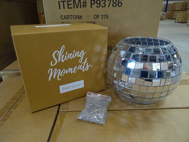 Partylite - p93786 - sparkling disco ball hurricane (72x) - afbeelding 1 van  7