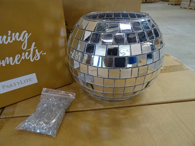 Partylite - p93786 - sparkling disco ball hurricane (72x) - afbeelding 7 van  7
