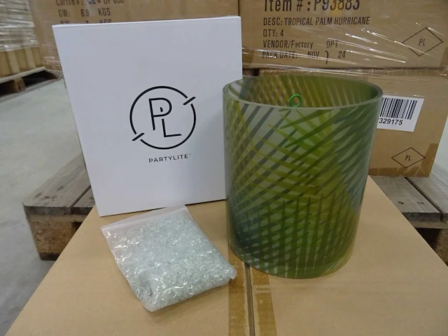 Partylite - p93883 - tropical palm hurricane (80x) - afbeelding 1 van  6