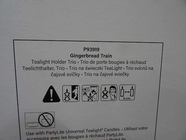 Partylite - p93919 - gingerbread train tealight holder trio (162x) - afbeelding 2 van  4