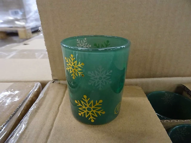 Partylite - p95734g - minted snowflakes tealight holder (1200x) - afbeelding 1 van  2