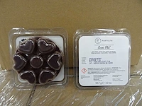 Partylite - shy29 - mulberry scent plus heart melts (900x)