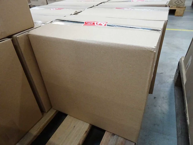 Partylite - shy560 - geranium citronella scent plus heart melts (300x) - afbeelding 2 van  2