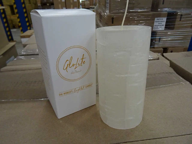 Partylite - ul3610 - white unscented glolite pillar candle (180x) - afbeelding 1 van  3