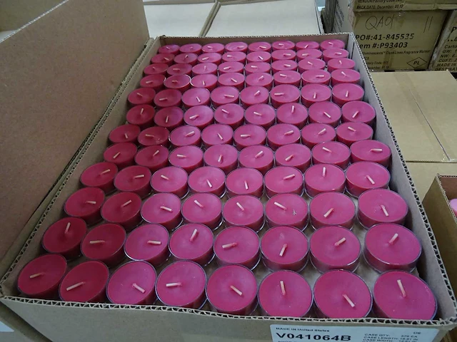 Partylite - v041064b - cranberry tealight (1152x) - afbeelding 1 van  3