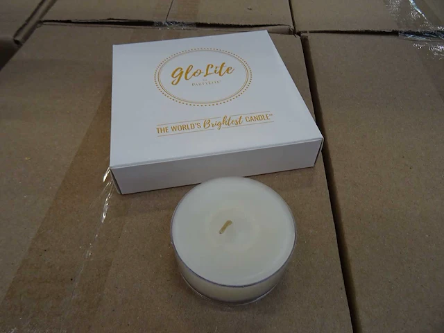 Partylite - v09123 - glolite iced snowberries large tealights 4pc (216x) - afbeelding 1 van  3