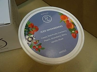 Partylite - wr1123 - iced snowberries candle refill (320x) - afbeelding 2 van  5