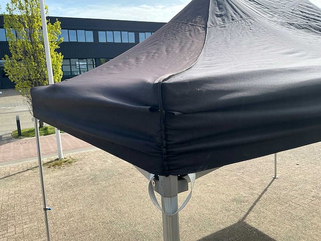 Partytent ‘4,5x3’ - afbeelding 4 van  8