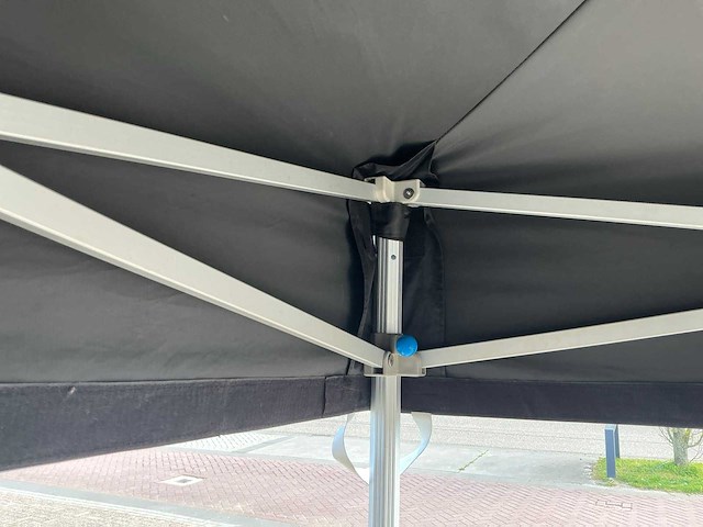 Partytent ‘4,5x3’ - afbeelding 3 van  3