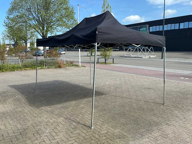 Partytent ‘4,5x3’ - afbeelding 3 van  7