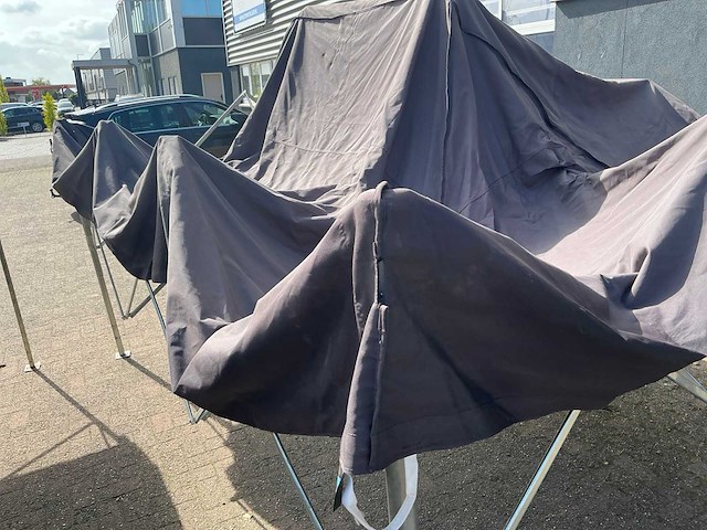 Partytent ‘4,5x3’ - afbeelding 1 van  1