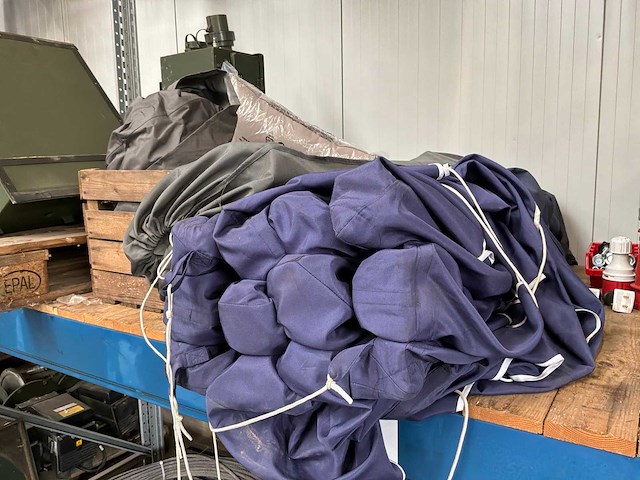 Partytent - afbeelding 1 van  3