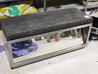 Pasbankje met spiegel . afm. 120 x 45 x 53 cm. - afbeelding 1 van  2