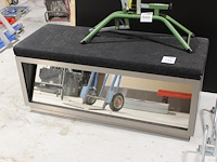 Pasbankje met spiegel. afm. 120 x 45 x 53 cm. - afbeelding 1 van  2