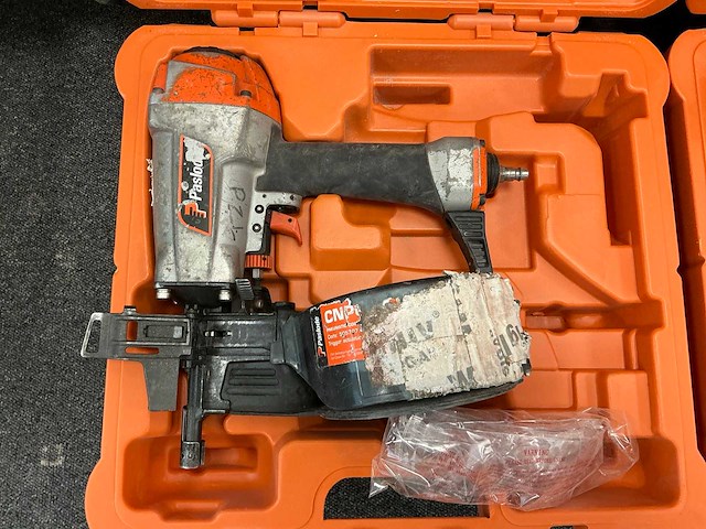 Paslode cnp65.1 pneumatische tacker (2x) - afbeelding 2 van  5