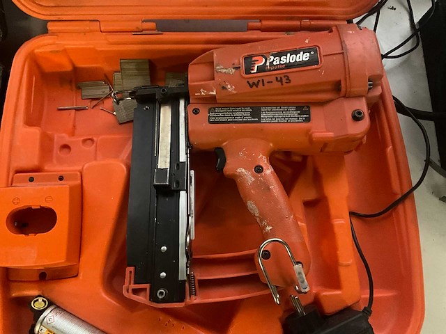Paslode im 250 ii spijkerpistool - afbeelding 3 van  4