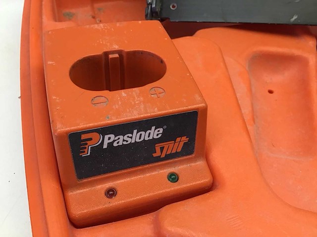 Paslode im250 ll schiethamer in koffer - afbeelding 4 van  7