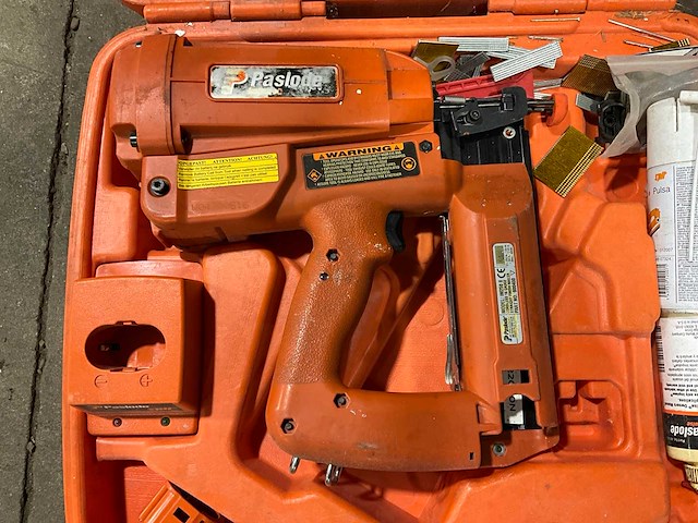 Paslode im250ii spijkerpistool - afbeelding 1 van  10