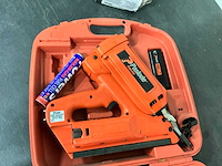 Paslode im325 spijkerschieter - afbeelding 1 van  2