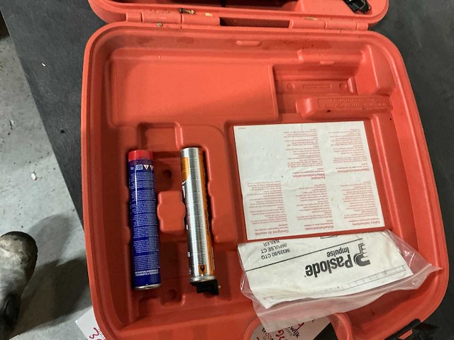 Paslode im325 spijkerschieter - afbeelding 2 van  2