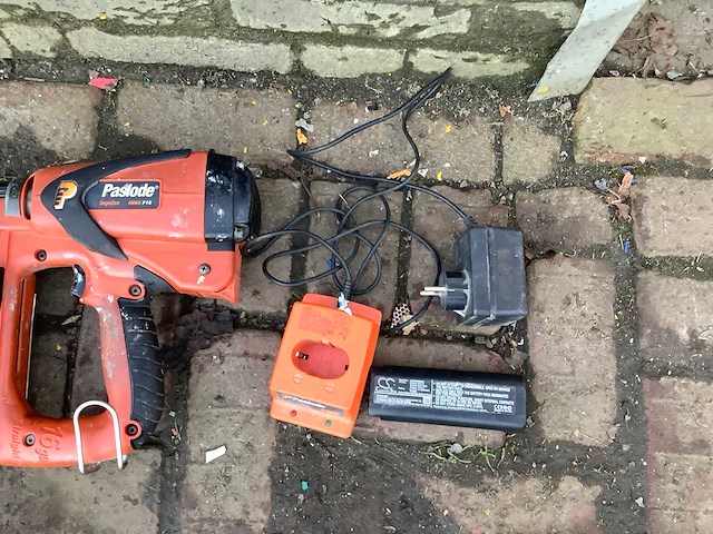Paslode im65 f16 spijkerschieter - afbeelding 2 van  2