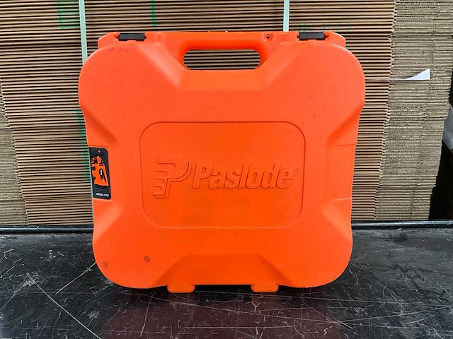 Paslode im65a f16 lithium accu tacker - afbeelding 2 van  2