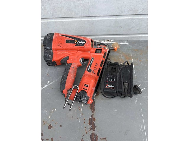 Paslode im65a f16 lithium tacker - afbeelding 2 van  2