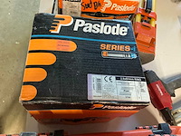 Paslode im90i nagelpistool - afbeelding 3 van  4