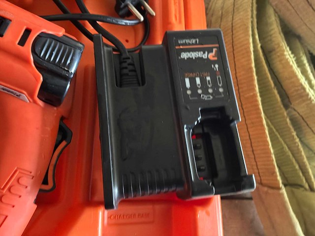 Paslode impulse im50 f18 spijkerpistool - afbeelding 5 van  6