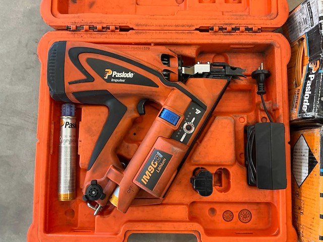 Paslode impulse im90ci tacker - afbeelding 1 van  6
