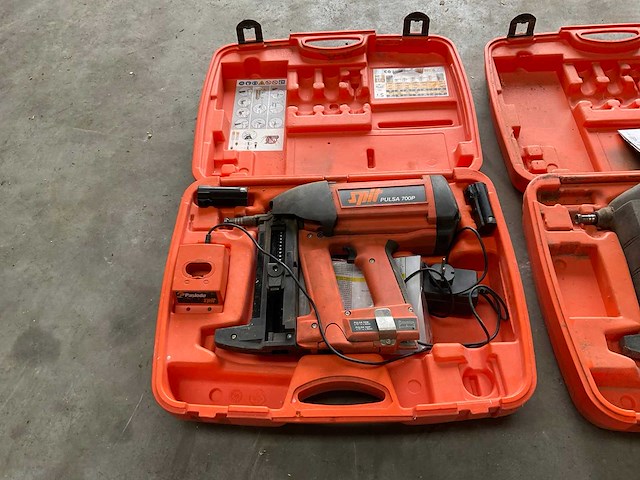 Paslode pulsa 700 p tacker - afbeelding 6 van  10