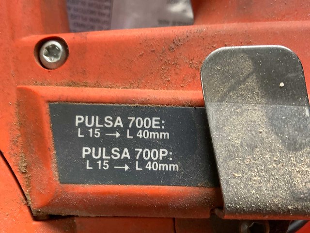 Paslode pulsa 700 p tacker - afbeelding 4 van  11