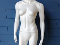 Paspop op glazen standaard - afbeelding 4 van  5