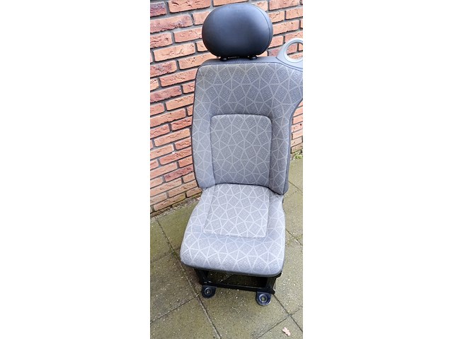 Passagiers stoel en onderstel voor o.a. renault master en opel movano, 2002 - afbeelding 3 van  3