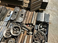 Passtukken, pennen en bussen - afbeelding 4 van  5