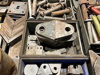 Passtukken, pennen en bussen - afbeelding 3 van  6