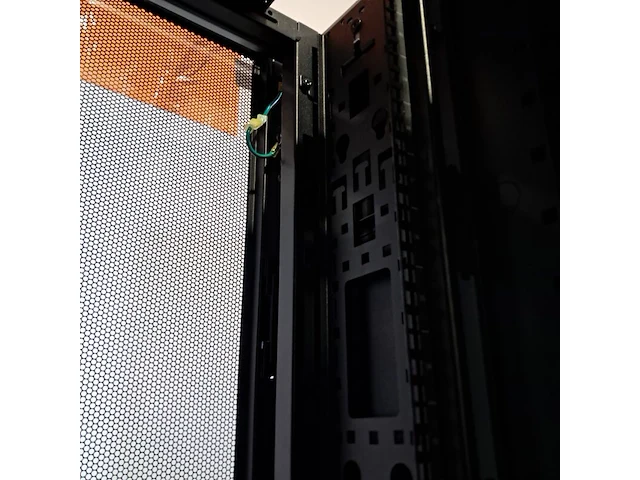 Patchkast, apc, e242296 - afbeelding 12 van  12