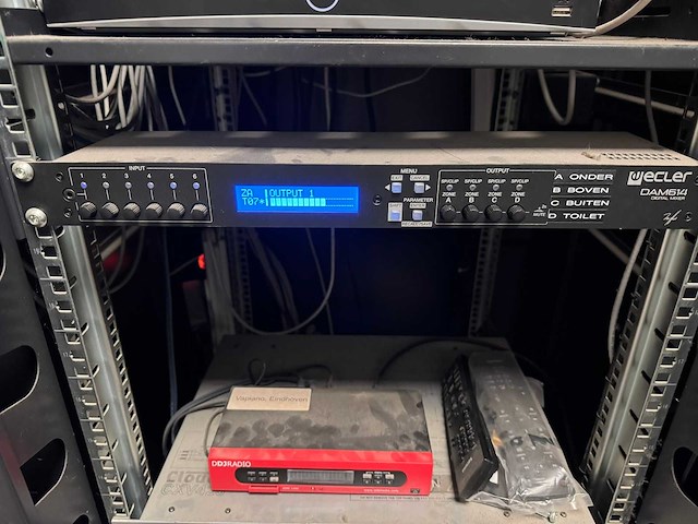 Patchkast met inhoud - afbeelding 4 van  8