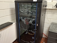 Patchkast met inhoud - afbeelding 1 van  7